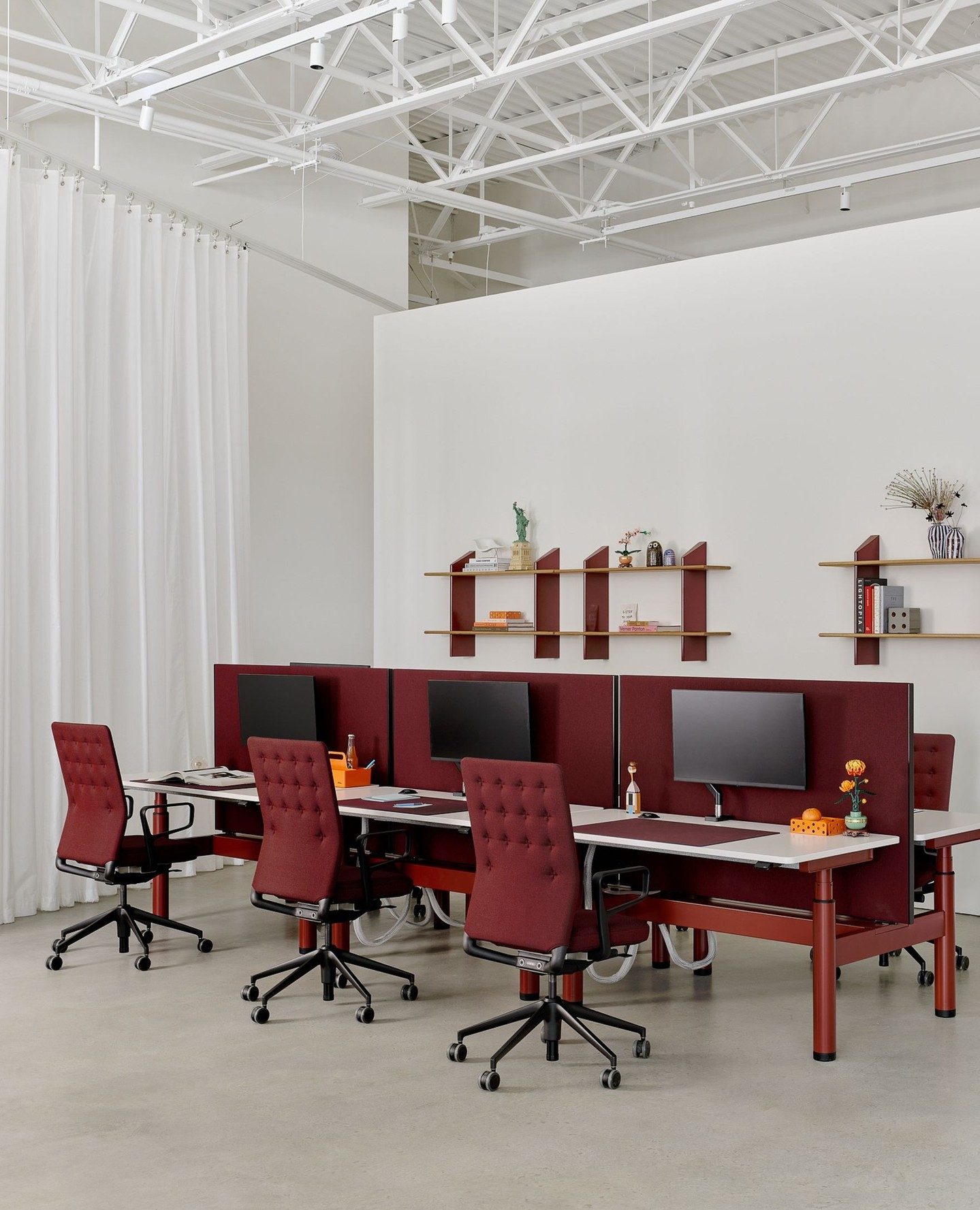 Furniture Showroom, photo 8